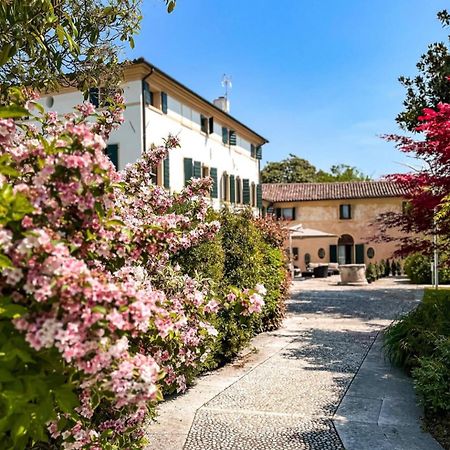 Hotel Donna Lucia Ponzano Veneto Bagian luar foto