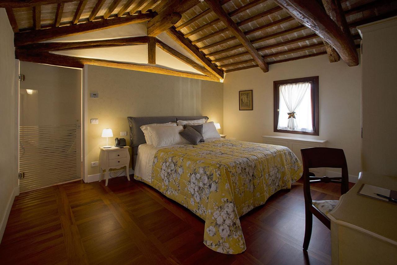 Hotel Donna Lucia Ponzano Veneto Bagian luar foto