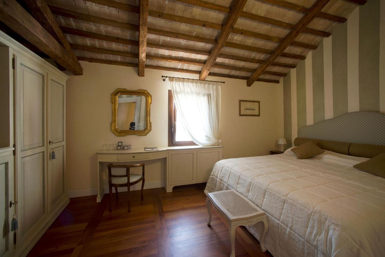 Hotel Donna Lucia Ponzano Veneto Bagian luar foto